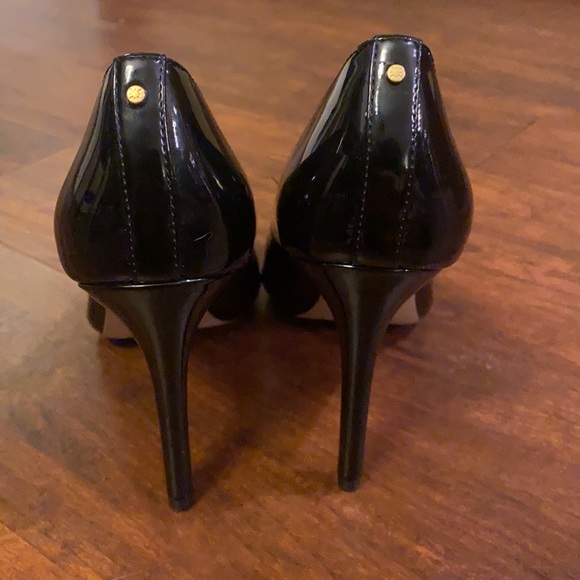 BCBGeneration Black Heels - Picture 4 of 5